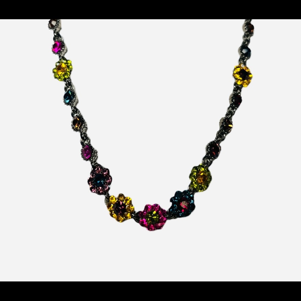 BEAUTIFUL! Austrian Crystal Necklace Earrings Set